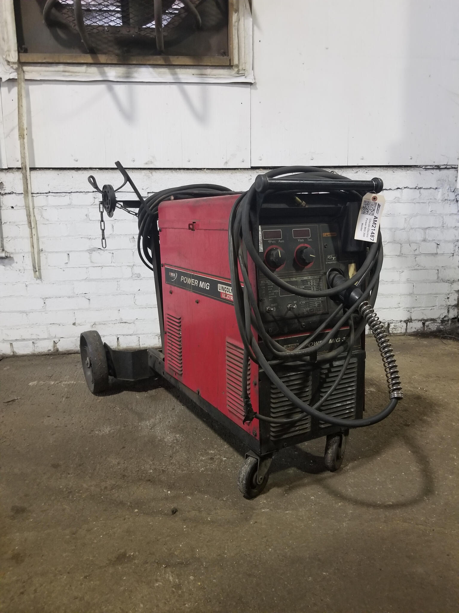 Lincoln Electric #Power MIG 300 Welder - SOLD