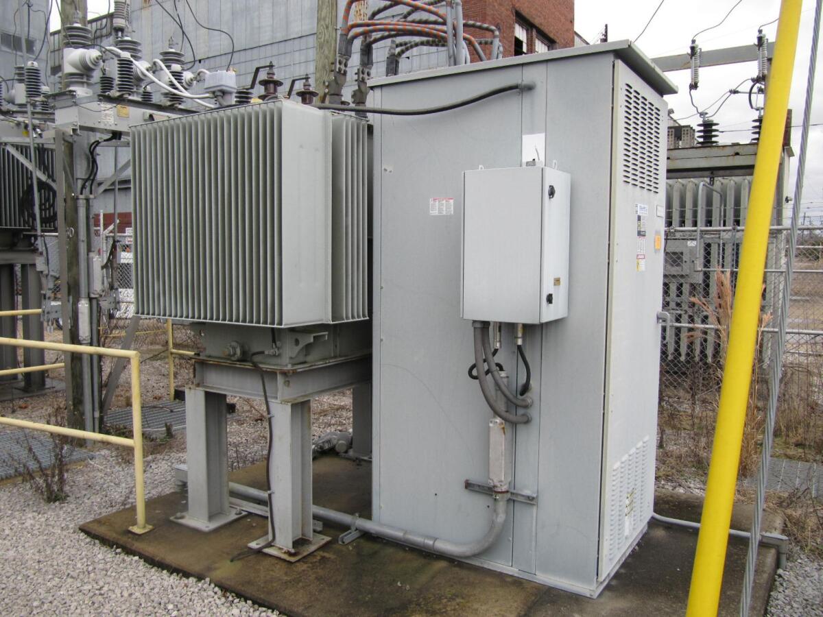 Additional image #2 for Inductotherm VIP 1359 KVA Furnace System with (2) Heating Chambers